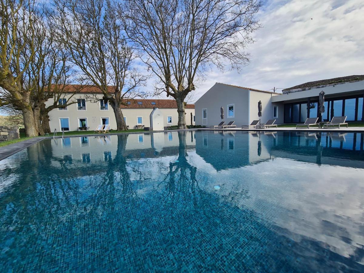 Sensi Azores Nature And Spa Ginetes Zewnętrze zdjęcie The swimming pool at the Château de Launay