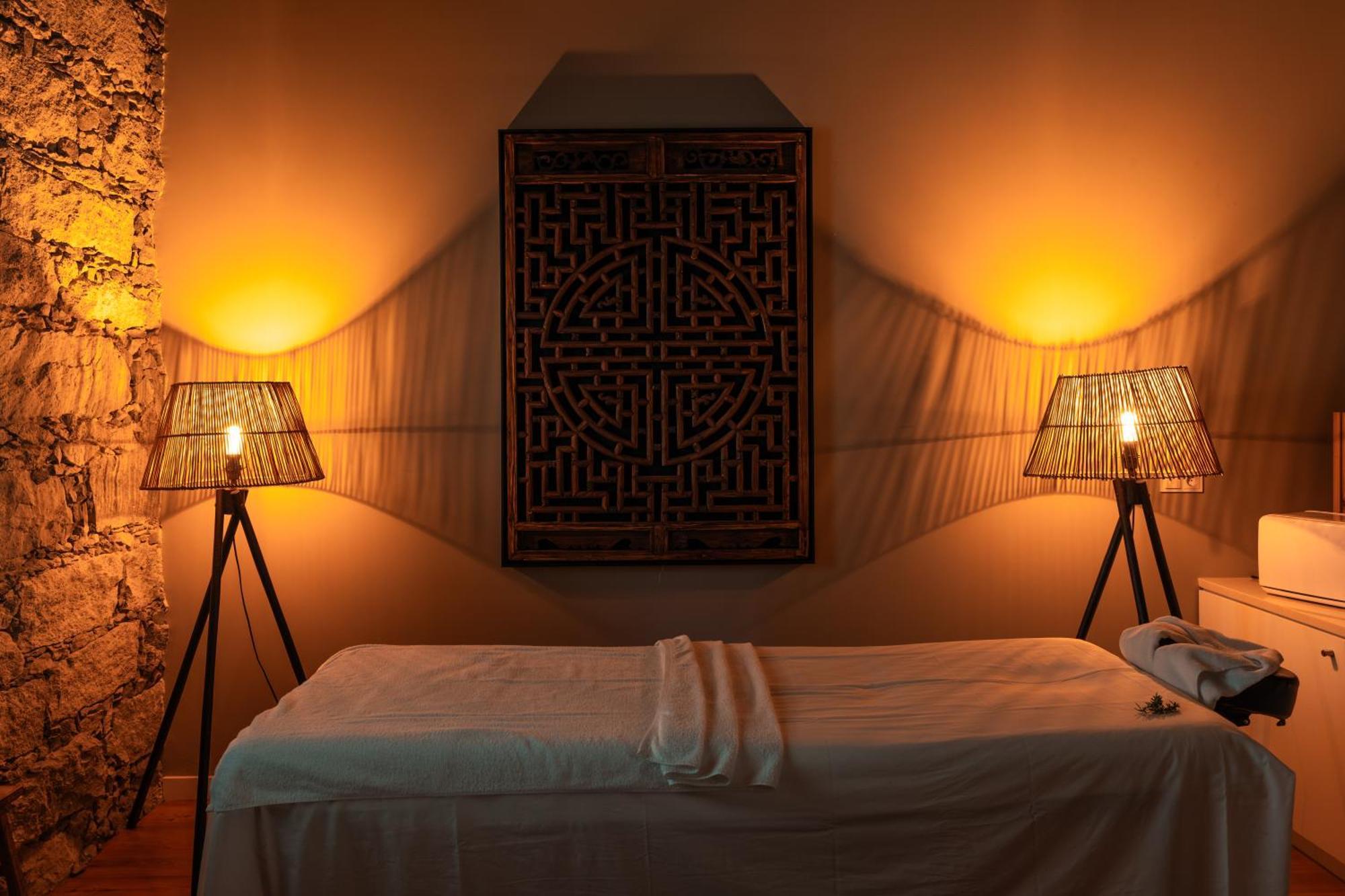 Sensi Azores Nature And Spa Ginetes Zewnętrze zdjęcie A massage table