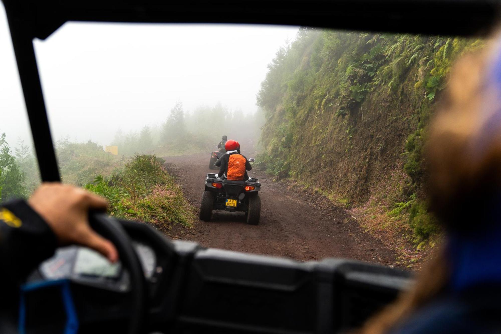 Sensi Azores Nature And Spa Ginetes Zewnętrze zdjęcie ATV riding in Hawaii