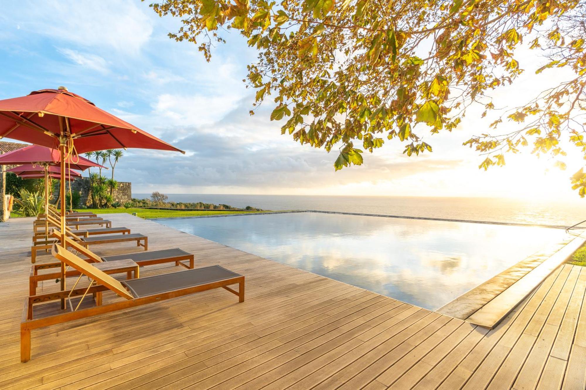 Sensi Azores Nature And Spa Ginetes Zewnętrze zdjęcie Infinity pool at the resort